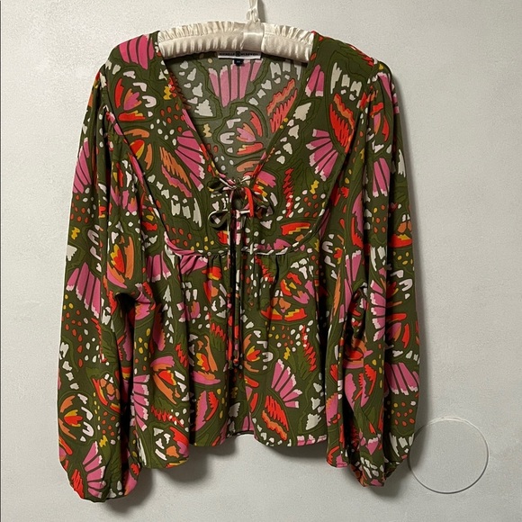 Michelle McDowell Floral Flowy Top - Picture 1 of 4